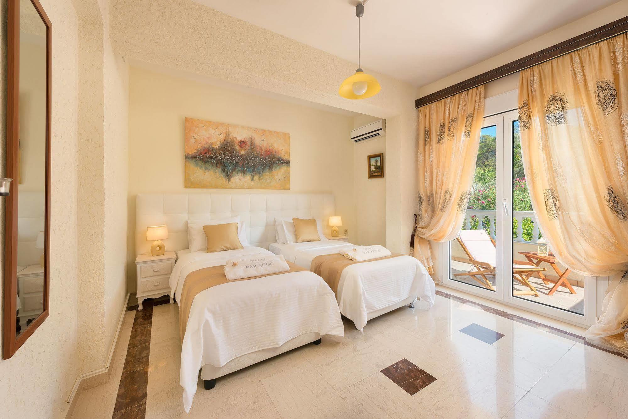 Villa Small Paradise With Pool & Jacuzzi 