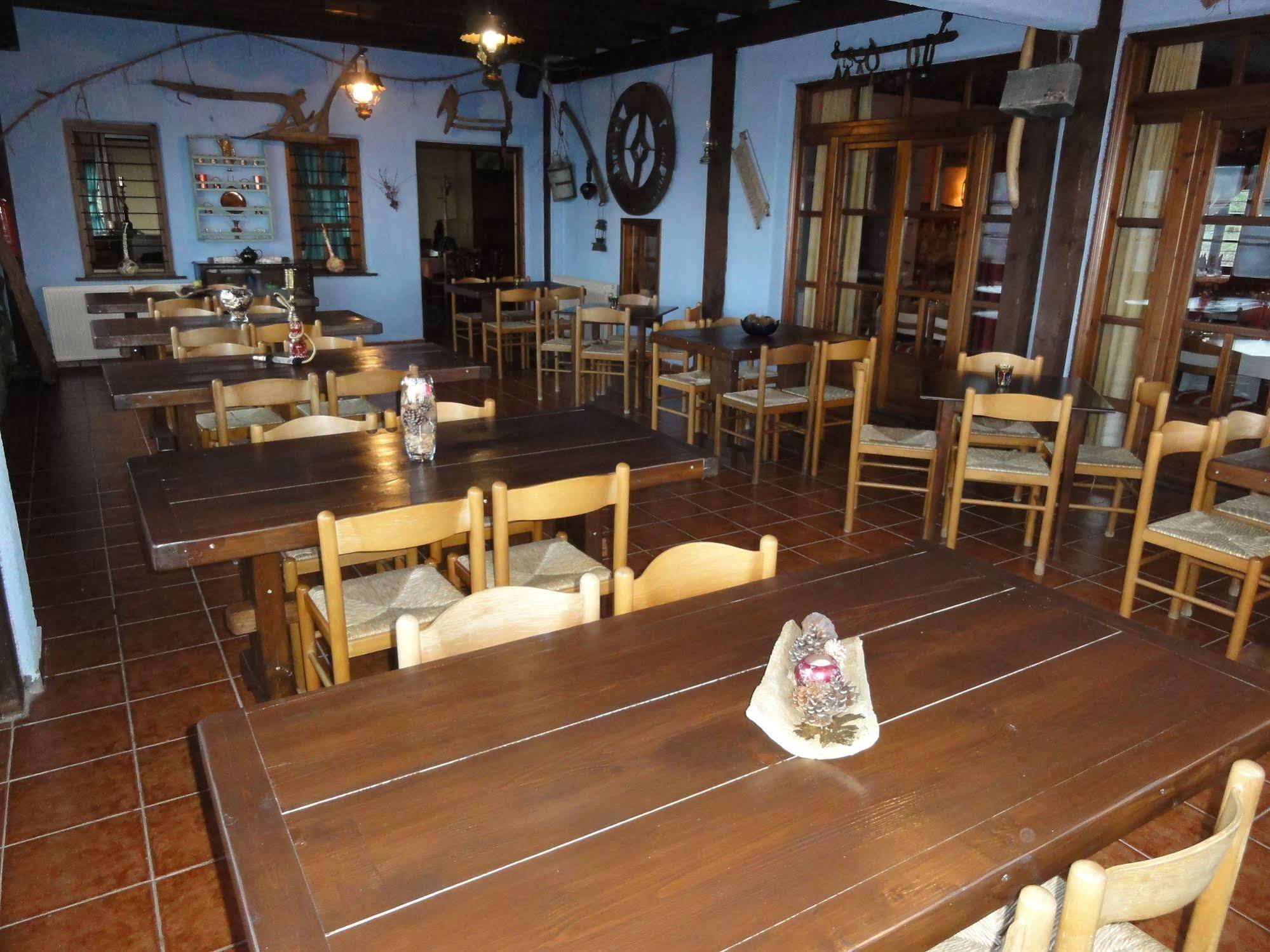 Sintrivanis Mountain Hotel