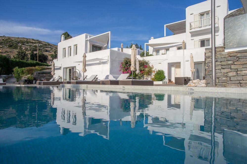 Paros Butterfly Pounda