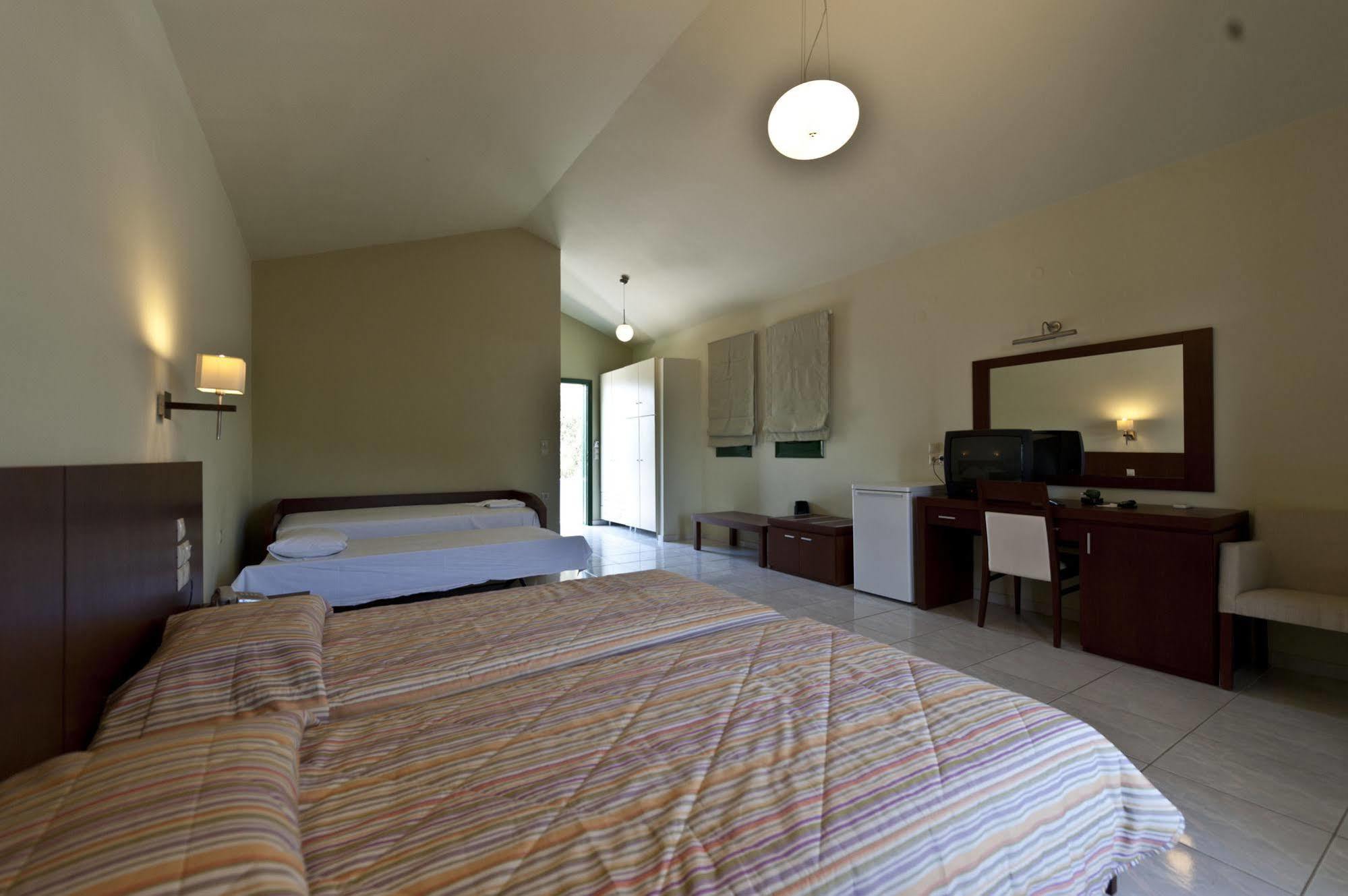 Hotel Skiathos Club &