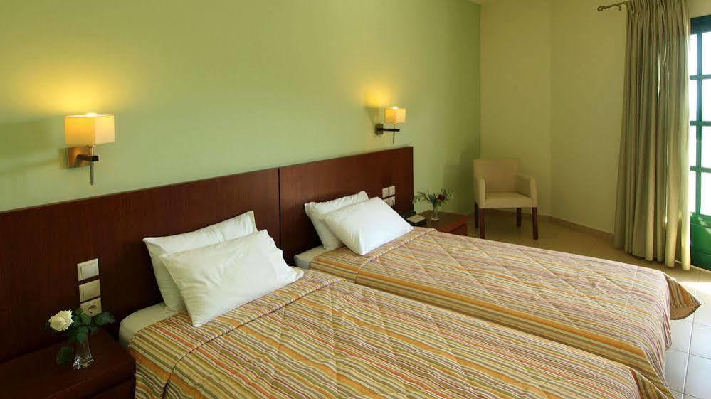 Skiathos Club & Hotel