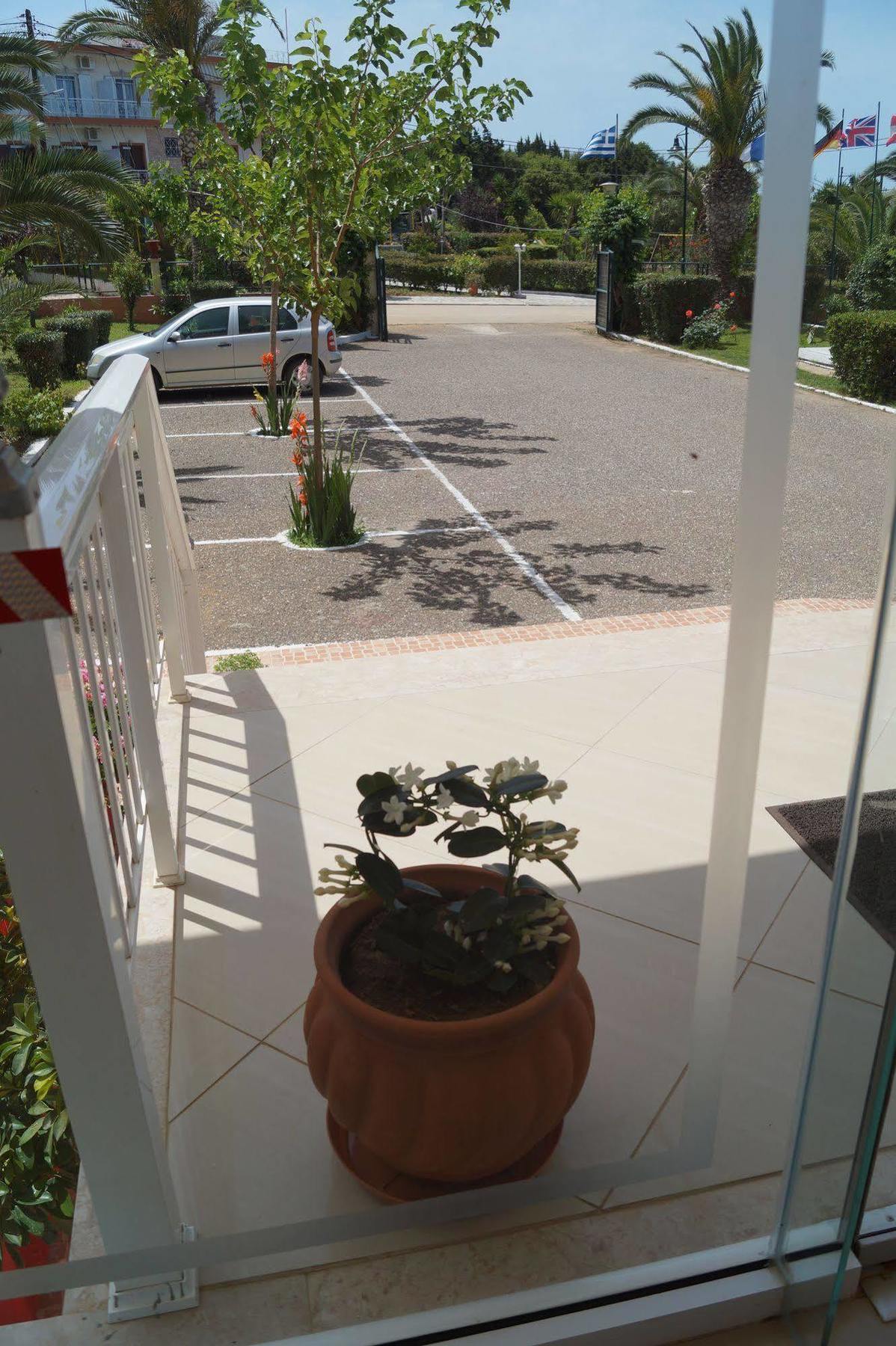 Hotel Brati - Arcoudi