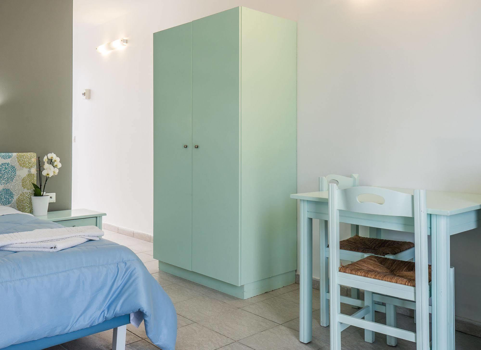 Anika Aparthotel