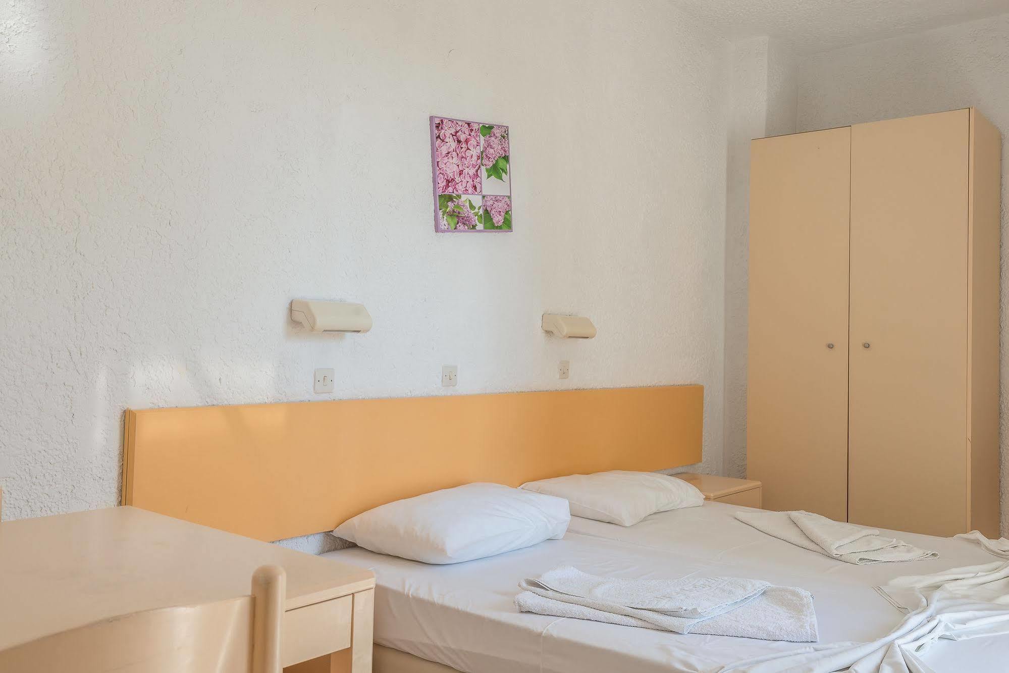 Anika Aparthotel 3*