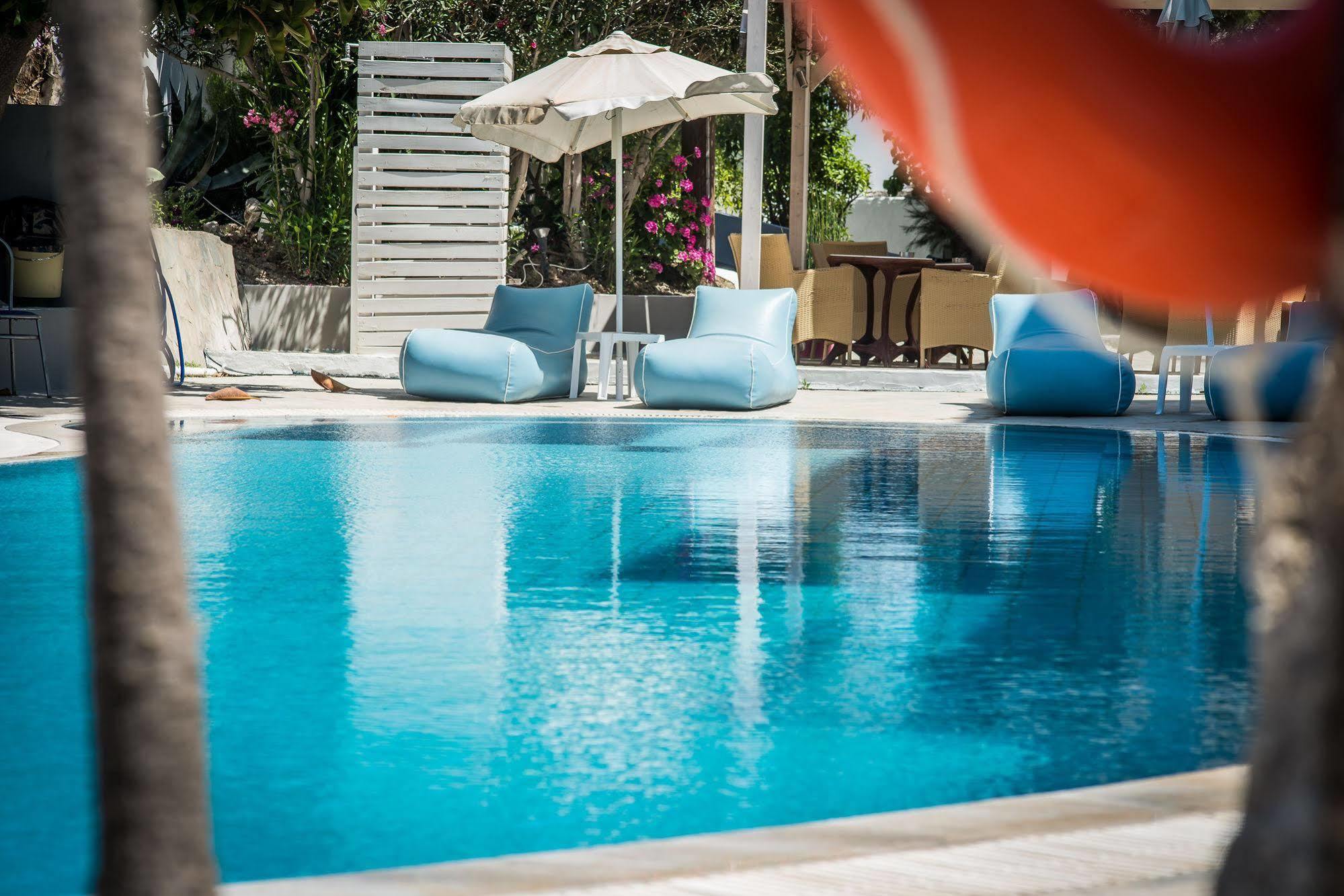 Anika Aparthotel 3*