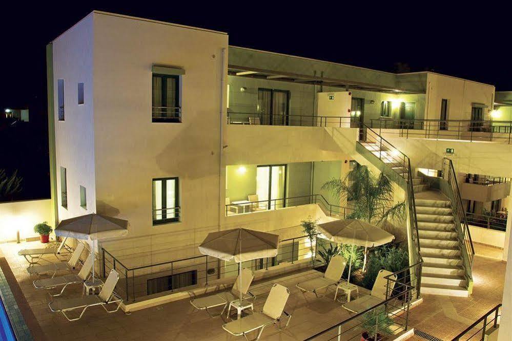Athina
