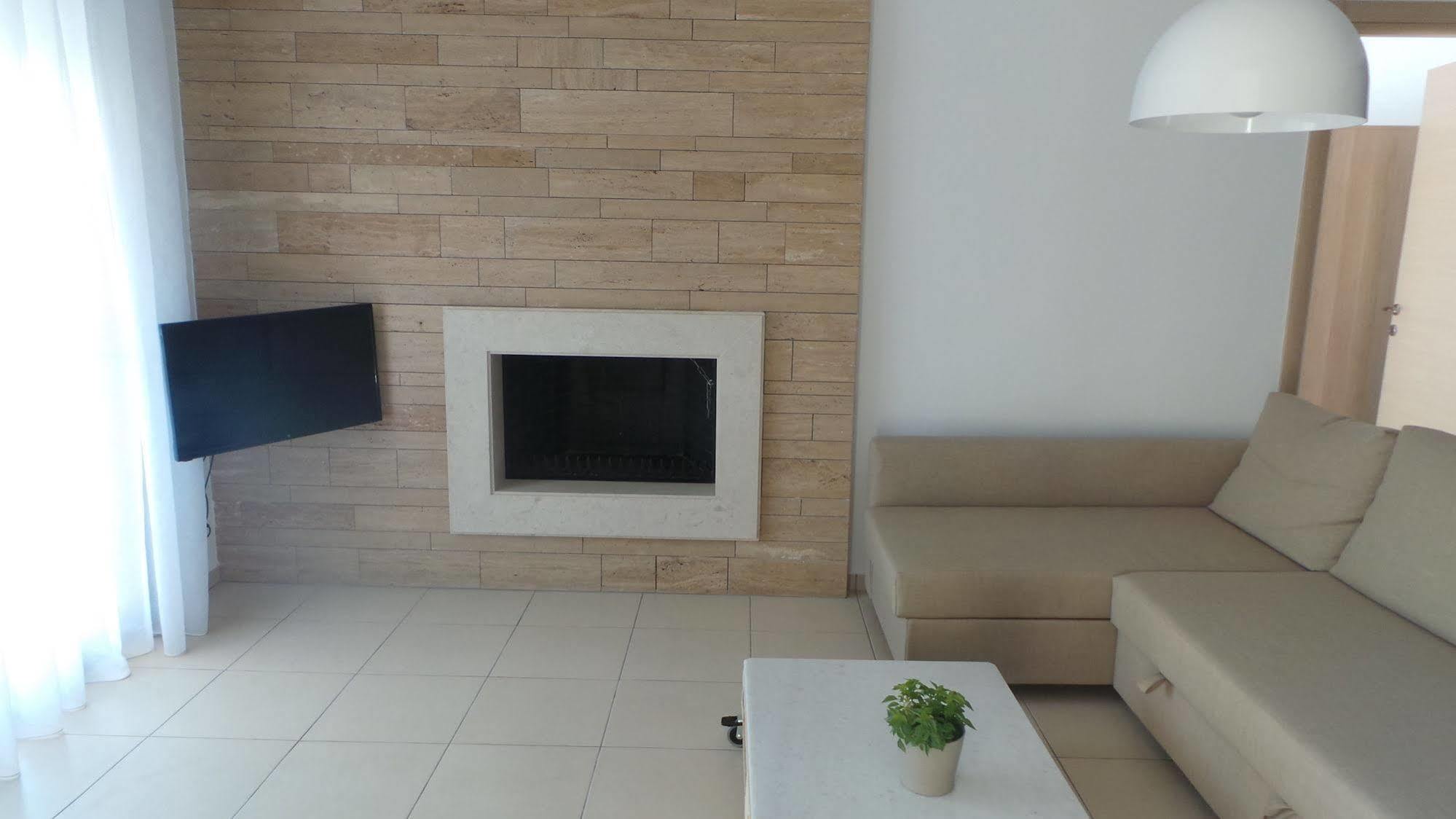 Apartment Niovi Boutique *