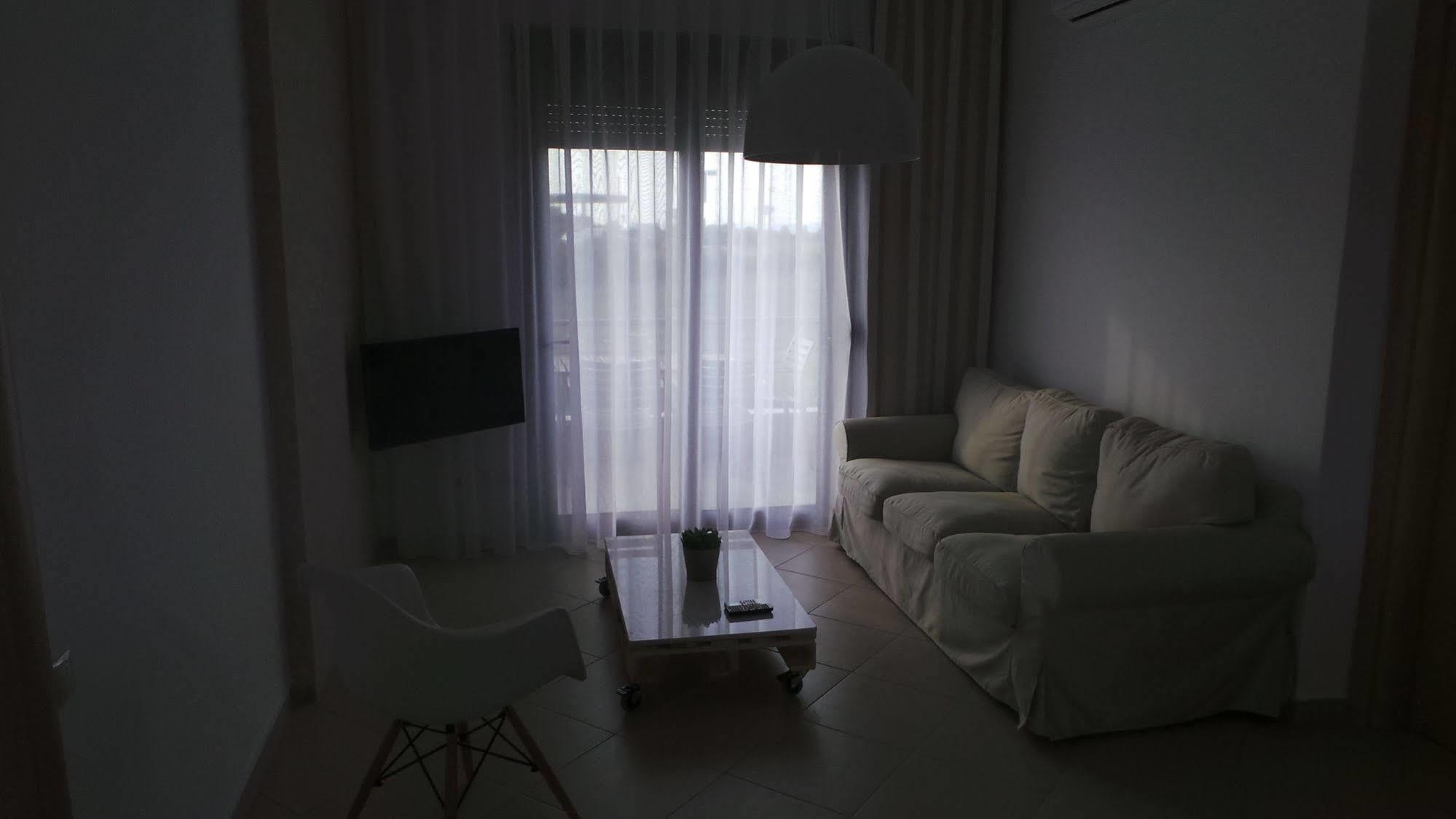 Niovi Boutique Apartment