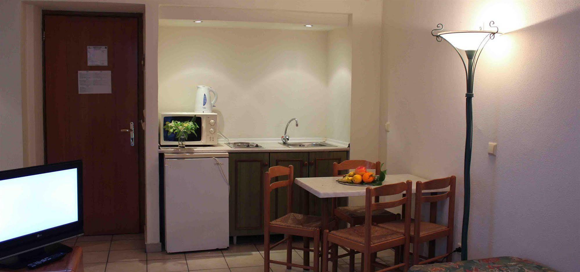 Aparthotel Royal Centre 2*