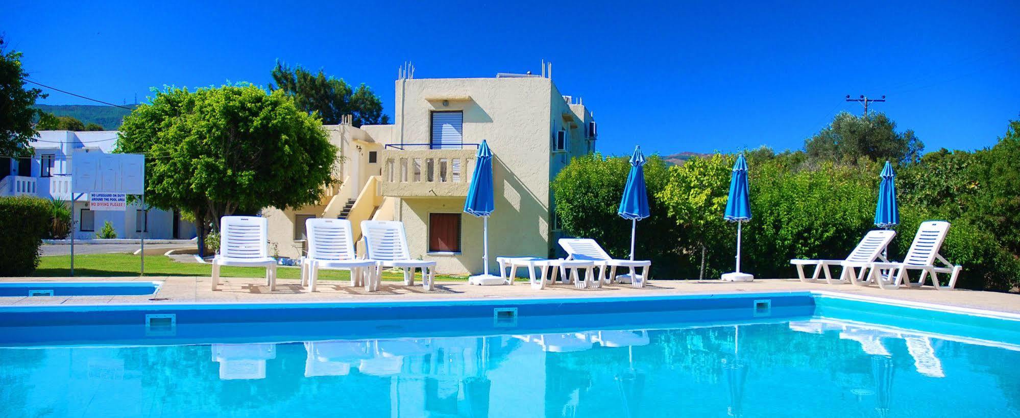 Hotel Anemos 2*