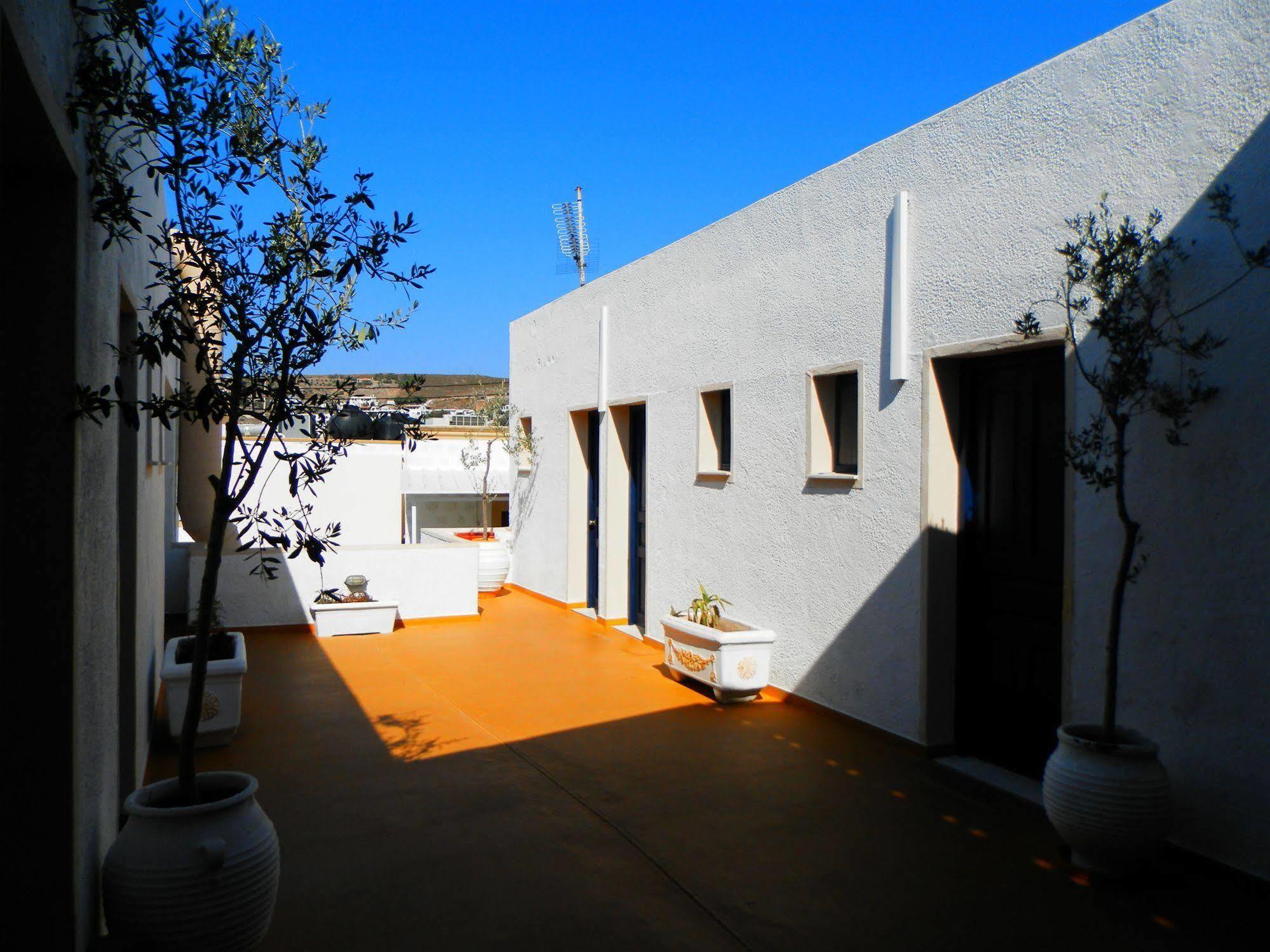 Delfini Hotel 2*