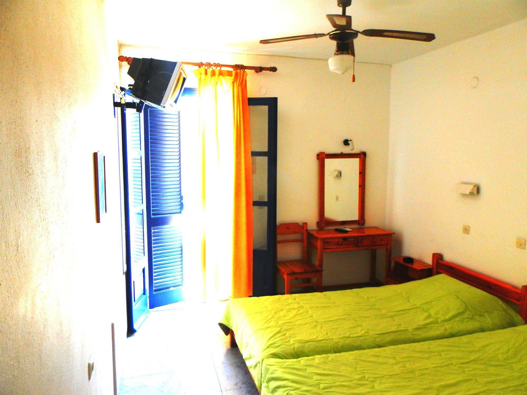 Delfini Hotel Patmos Town