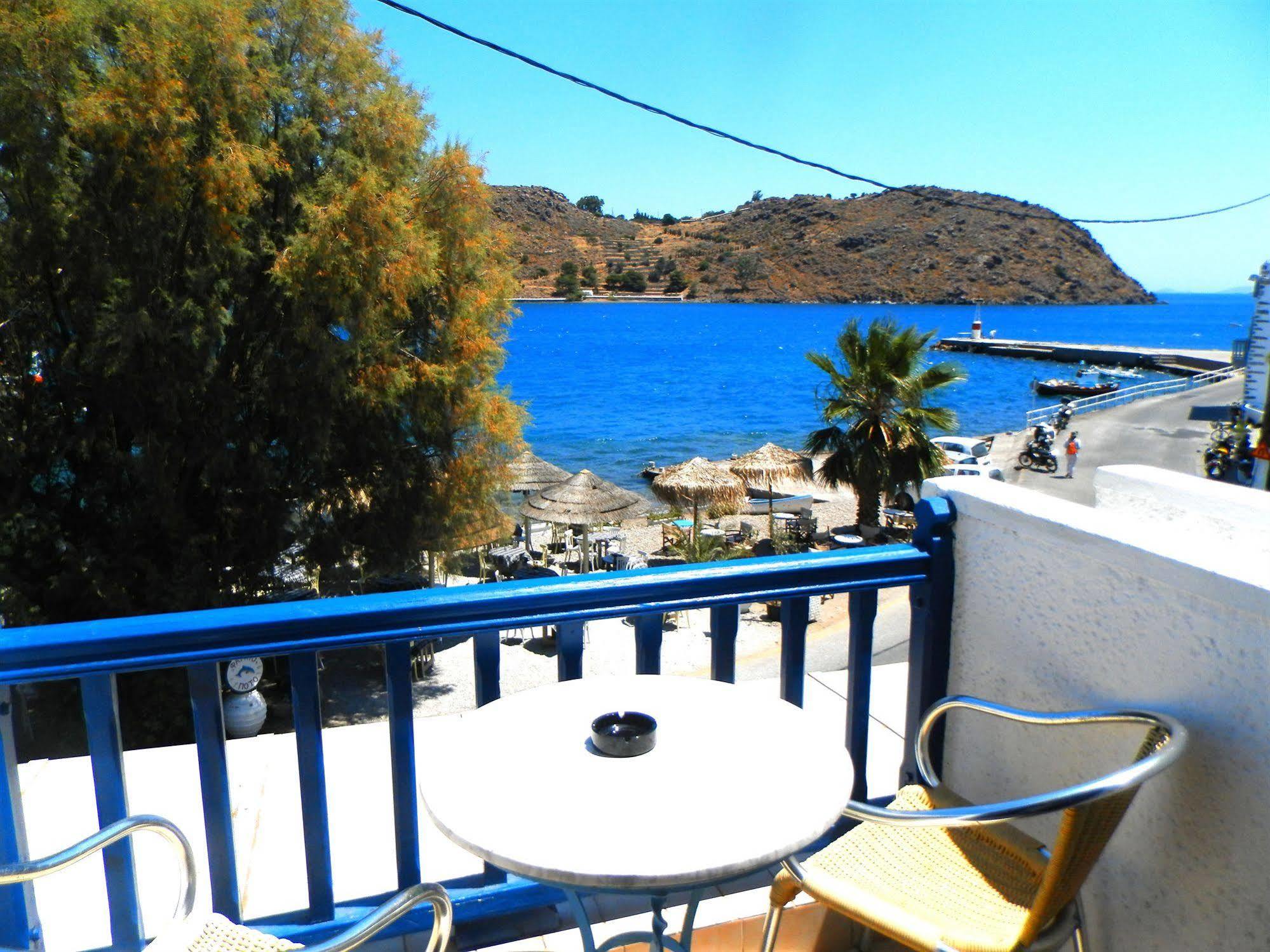 Delfini Hotel 2*