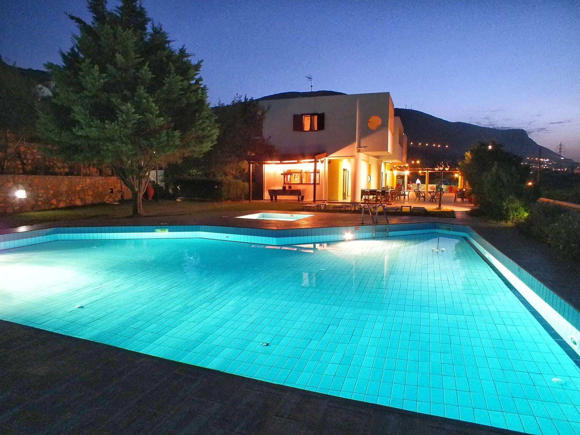 Golden - & Hersonissos (Crete)