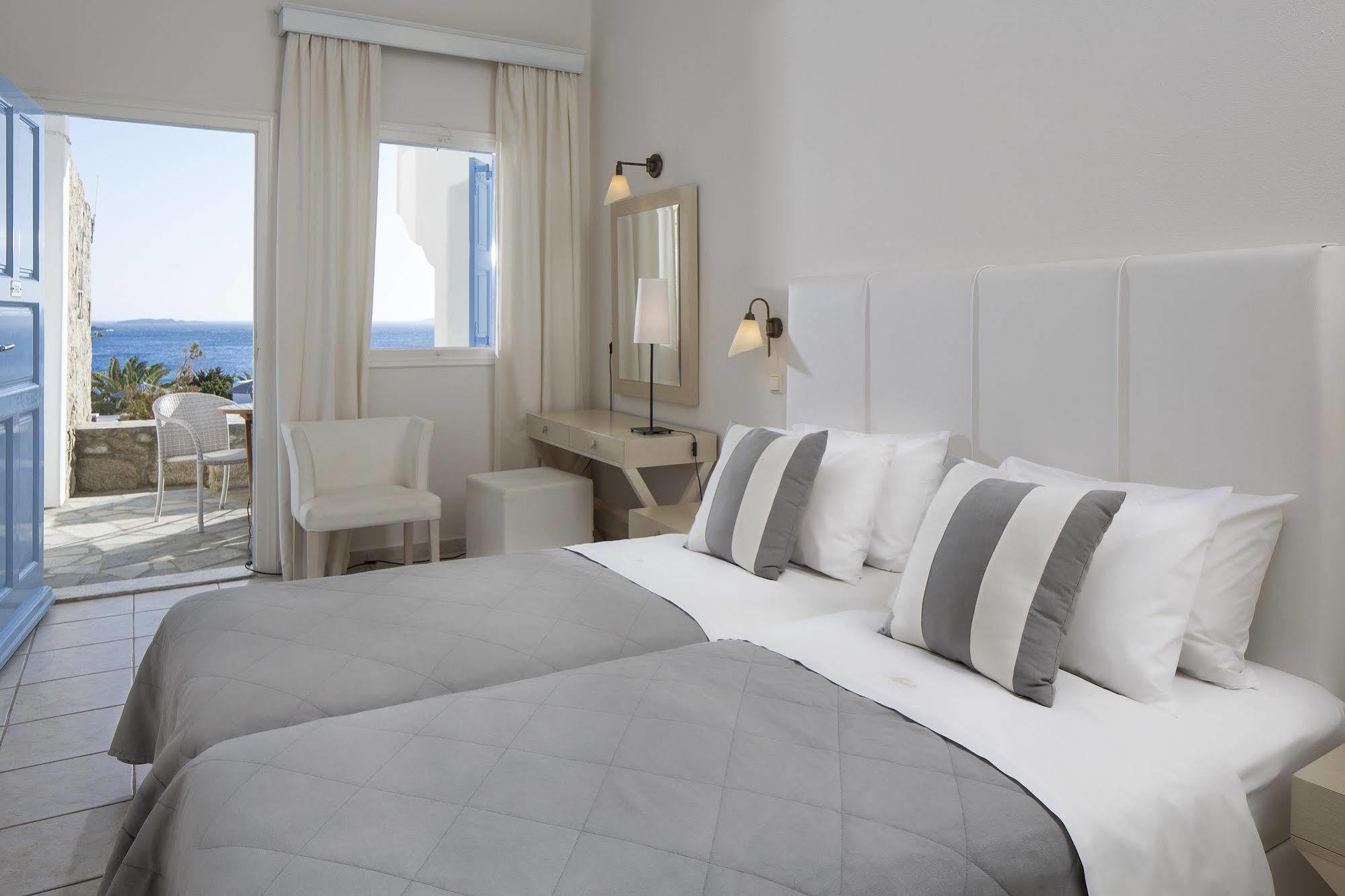 Manoula's Mykonos