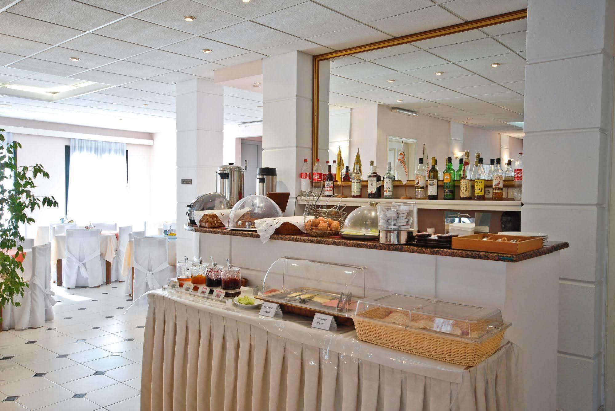 Hotel Coronis