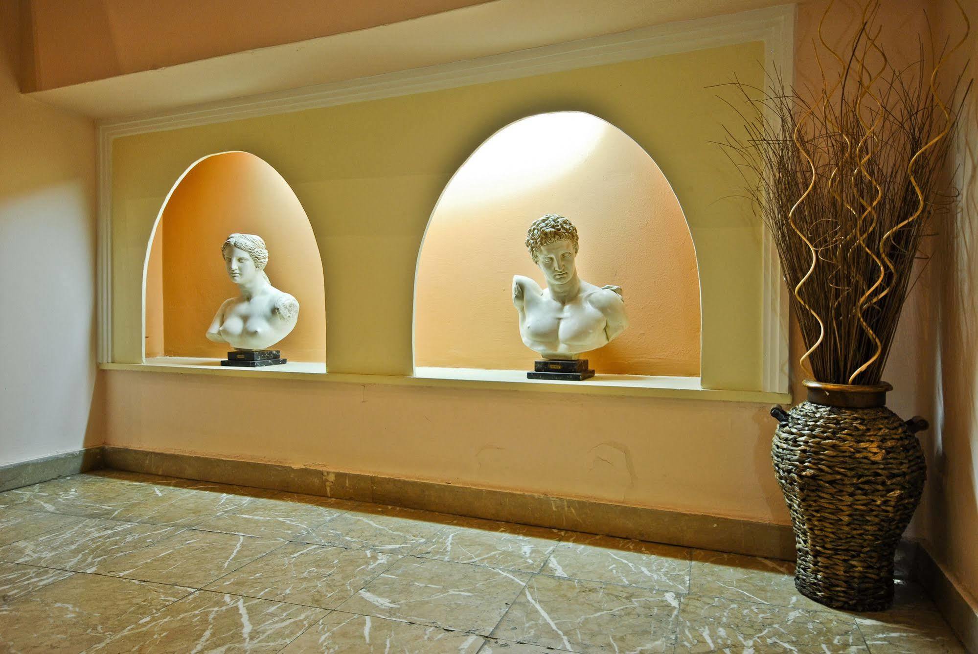 Hotel Coronis 2*