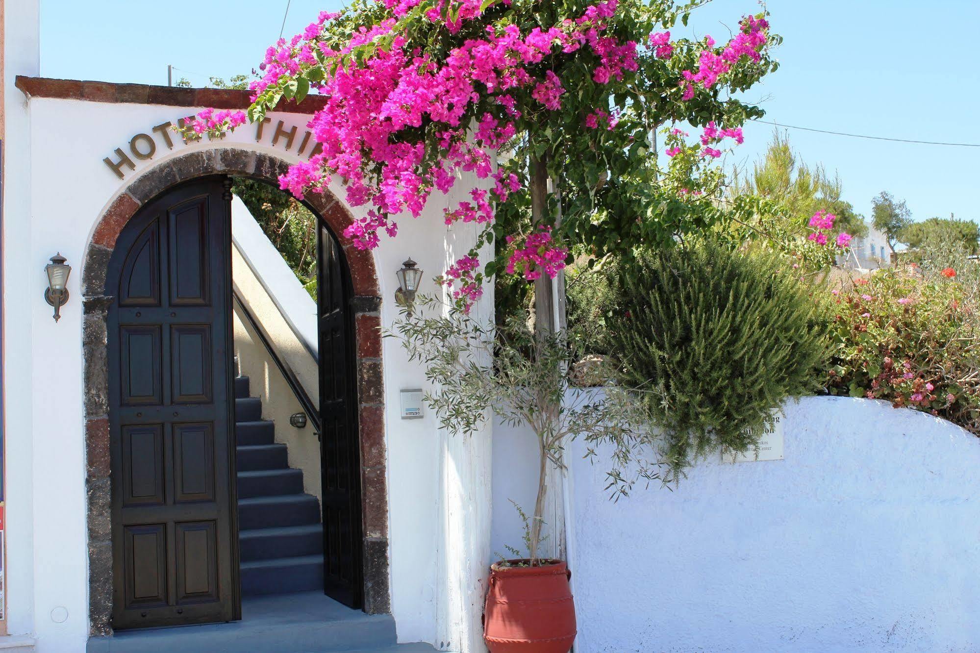 Hotel Thira