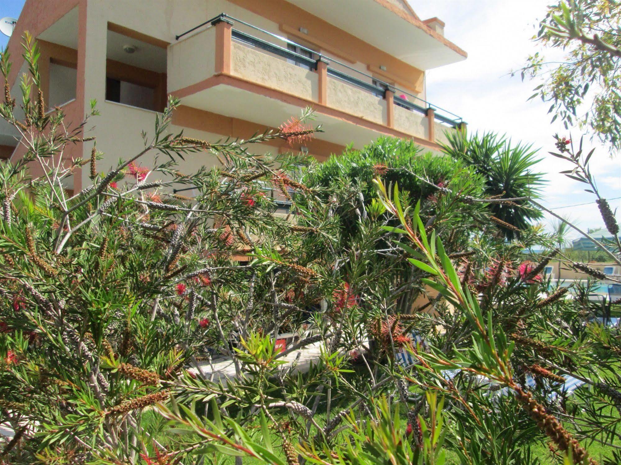 Aparthotel Ninos On The Roda (Corfu)