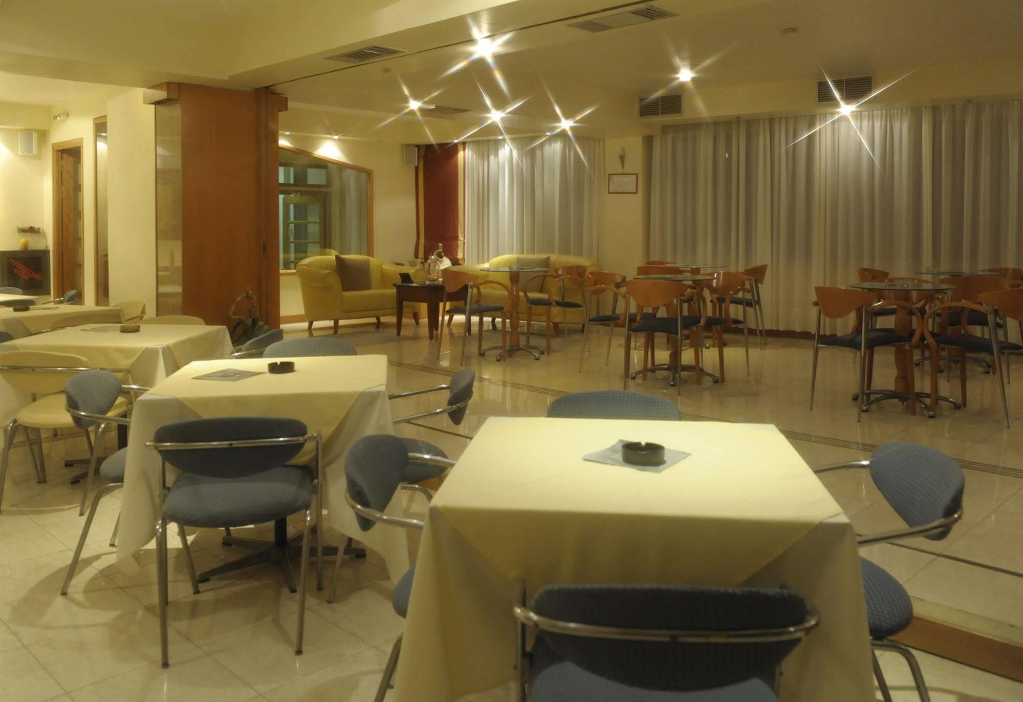 Comfort Hotel 2*