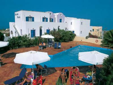 Melina Aparthotel 3*