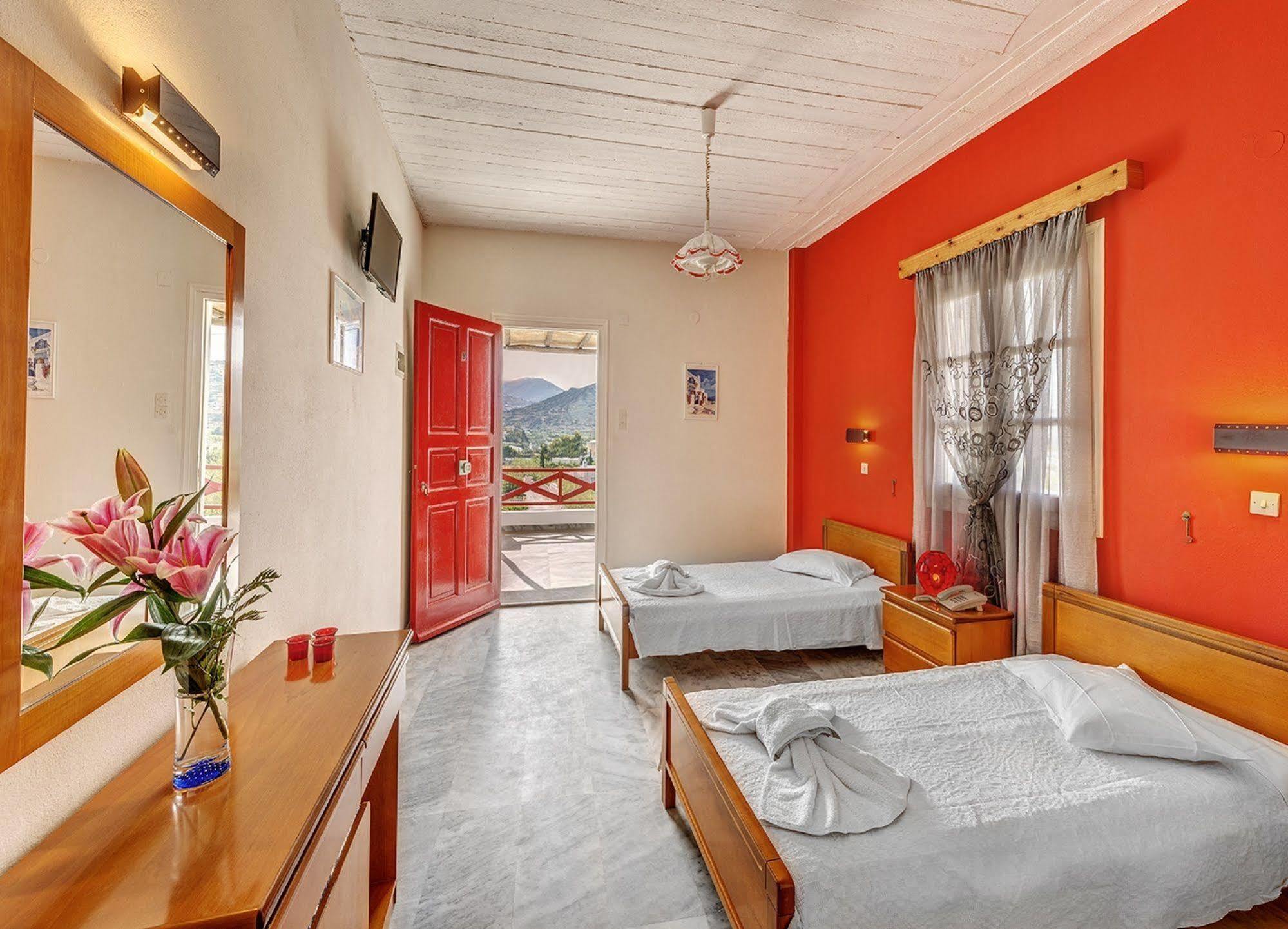 Aparthotel Smaragdi 2*
