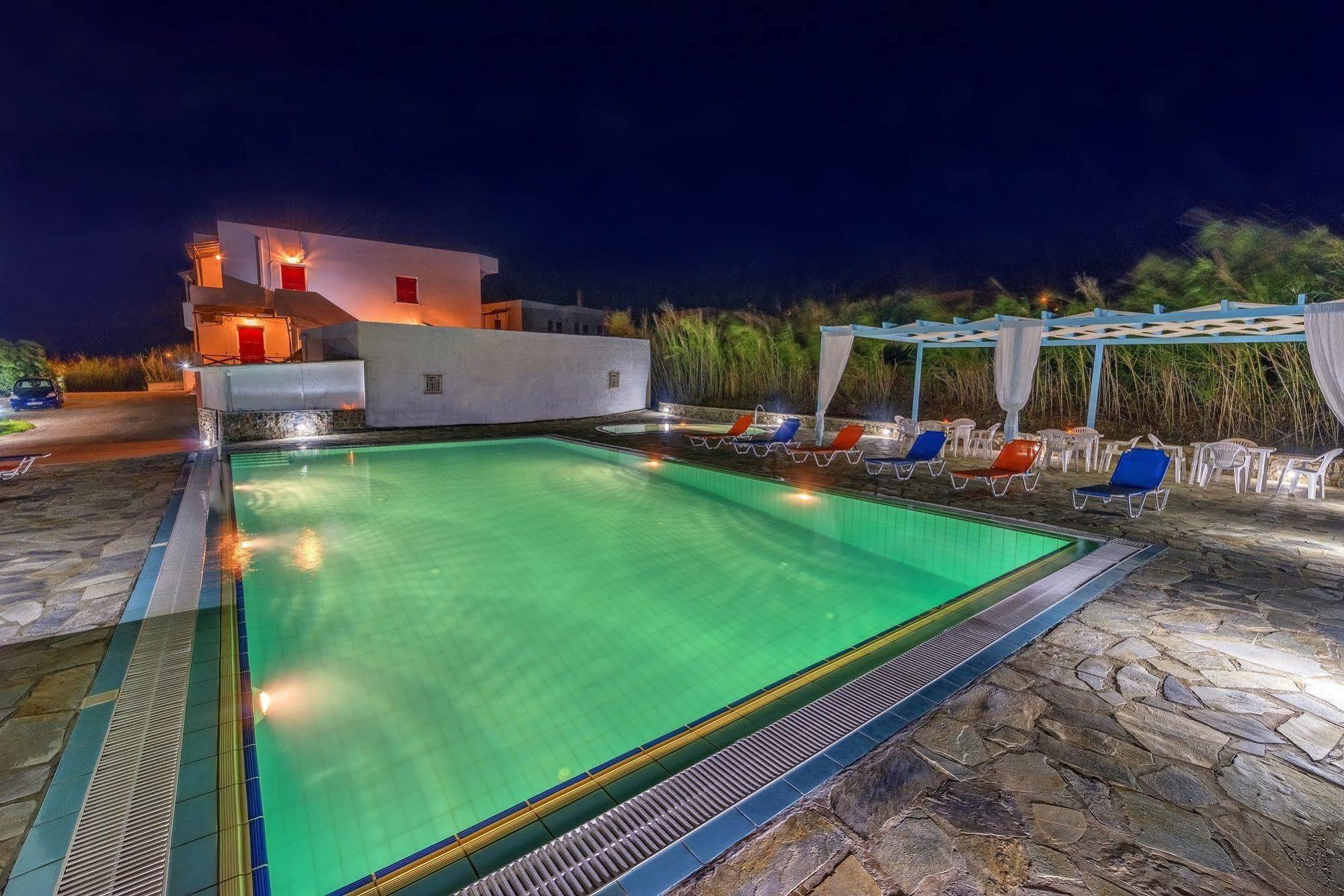 Aparthotel Smaragdi