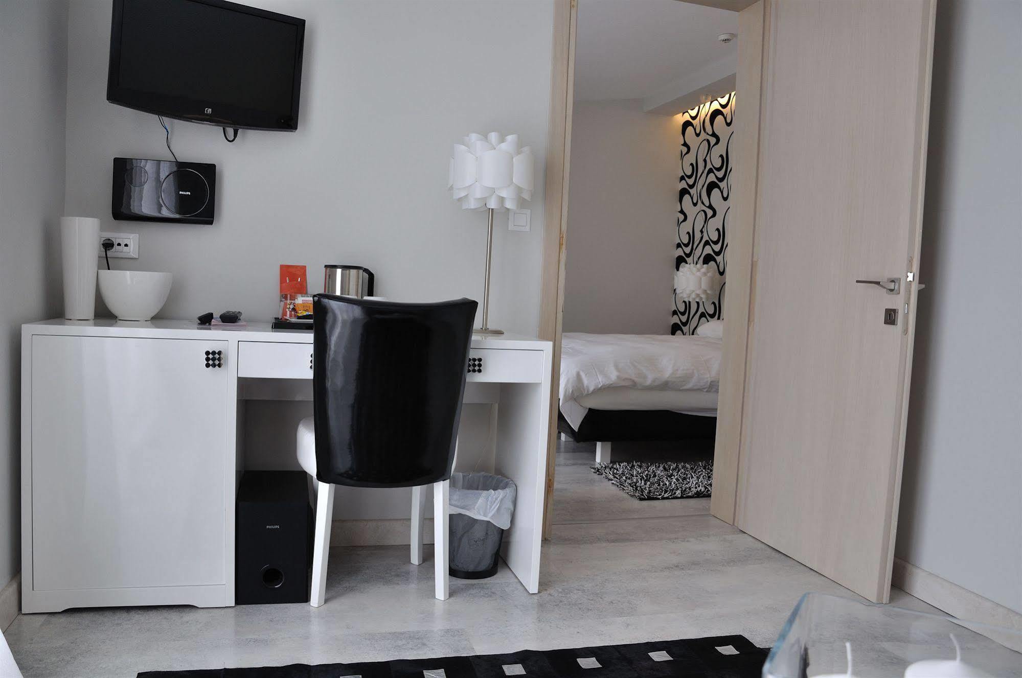 Corfu Mare -adults Only Corfu (city)