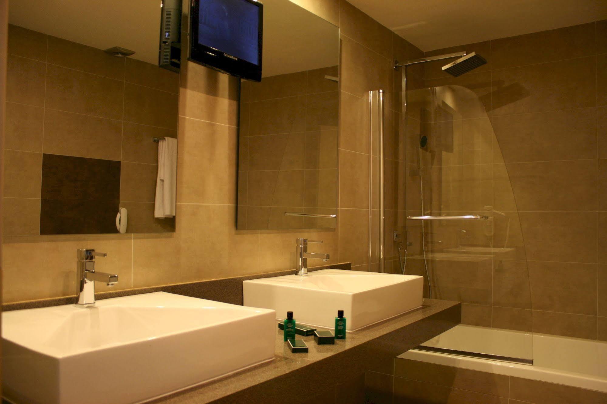 Corfu Mare -adults Only 3*