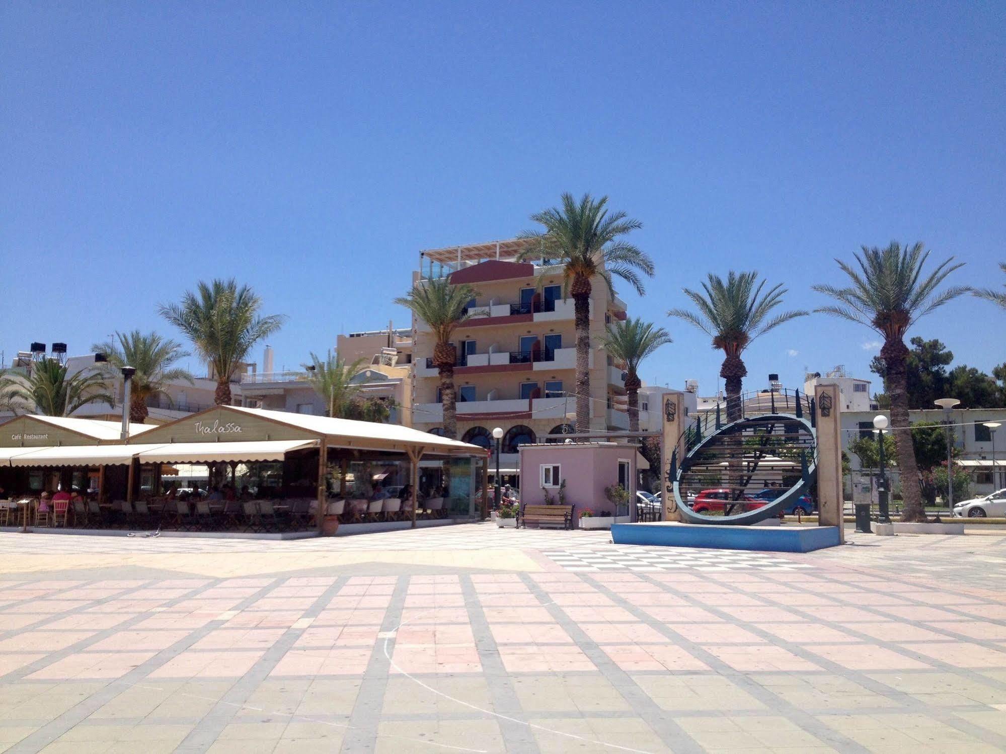 Itanos Hotel