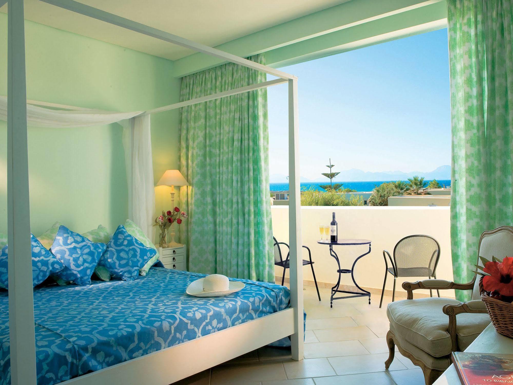 Grecotel Casa Paradiso 4*