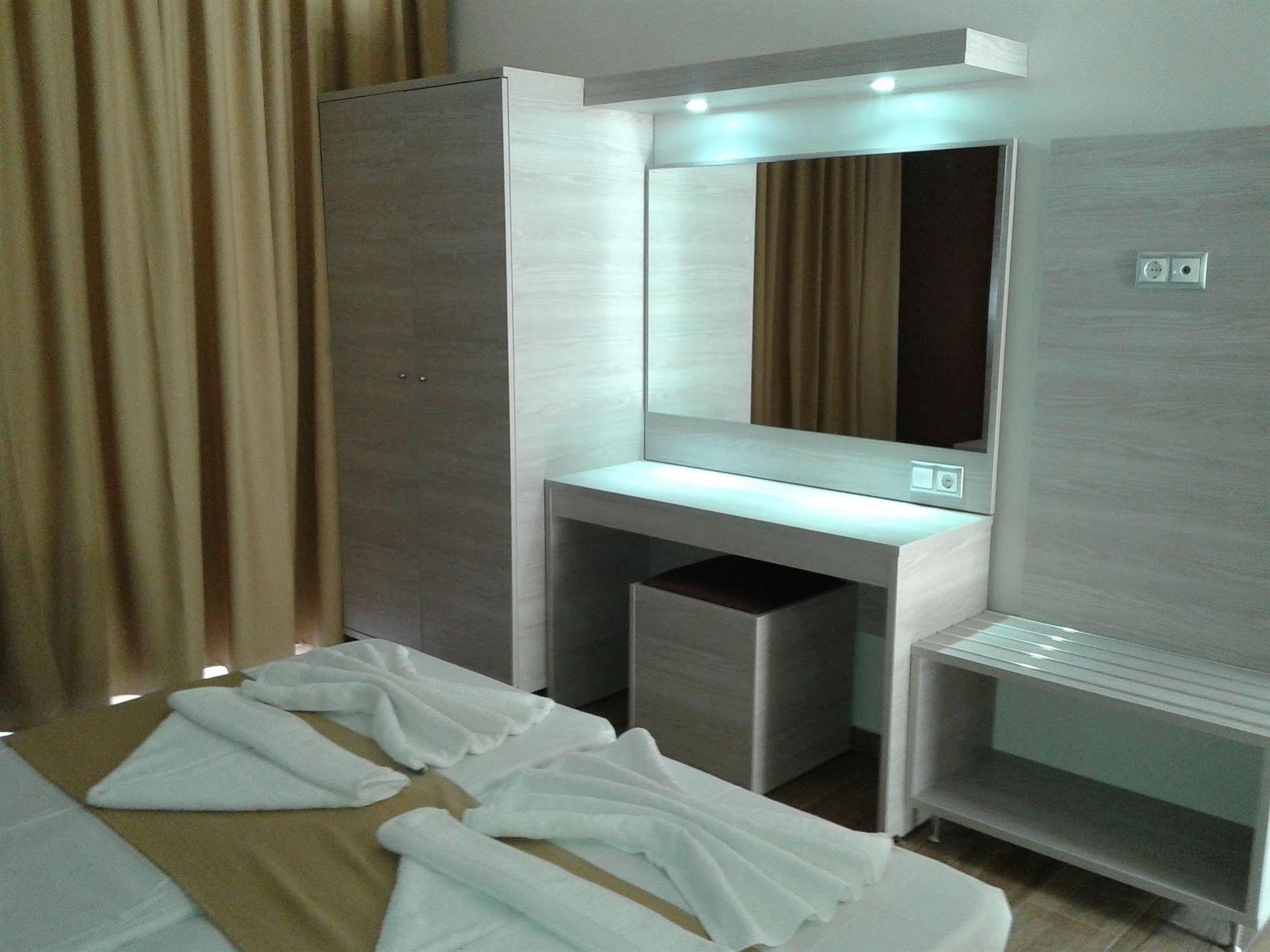 Aparthotel Karavos Archangelos (Rhodes)