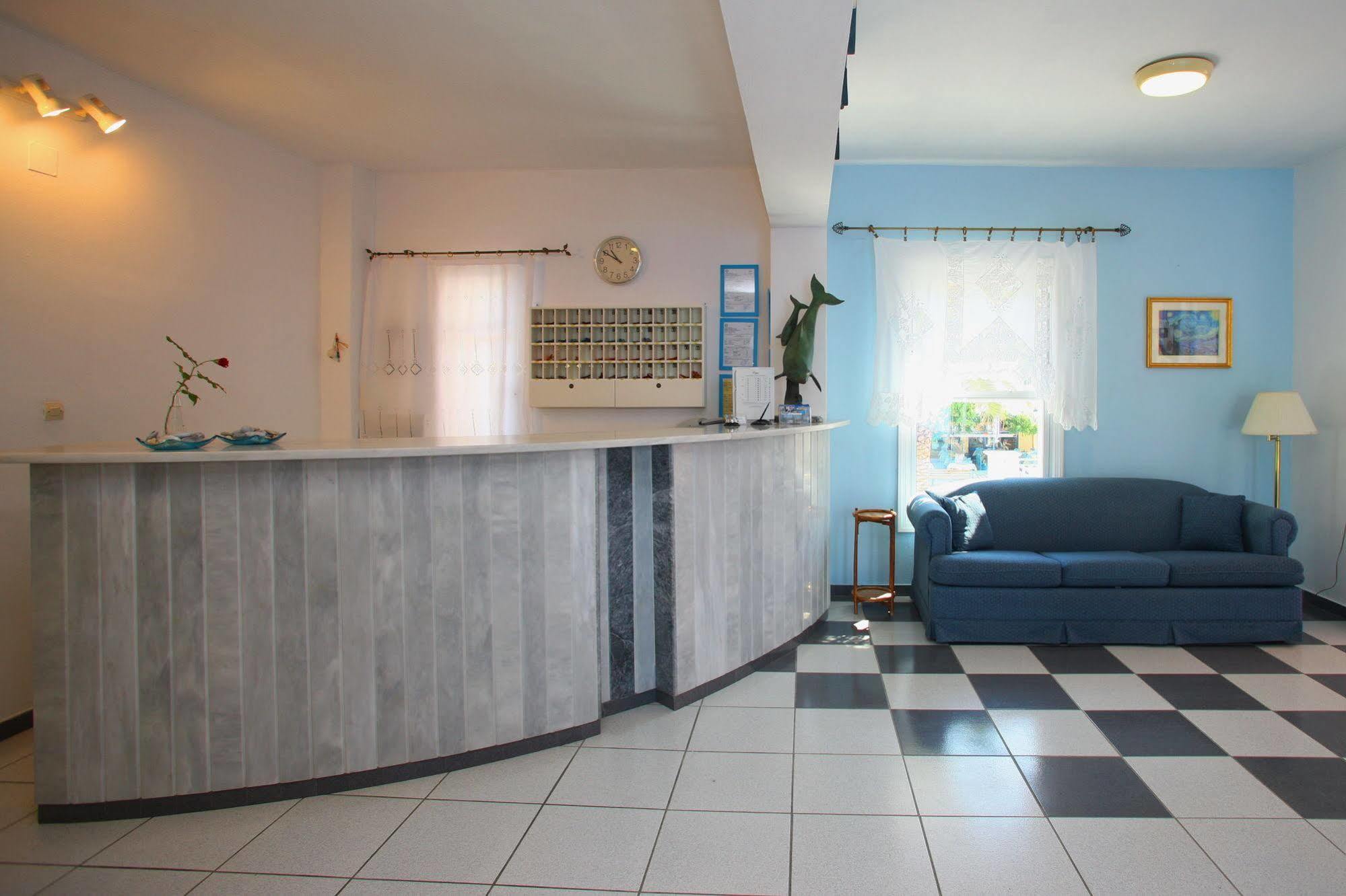Hotel Dolphin