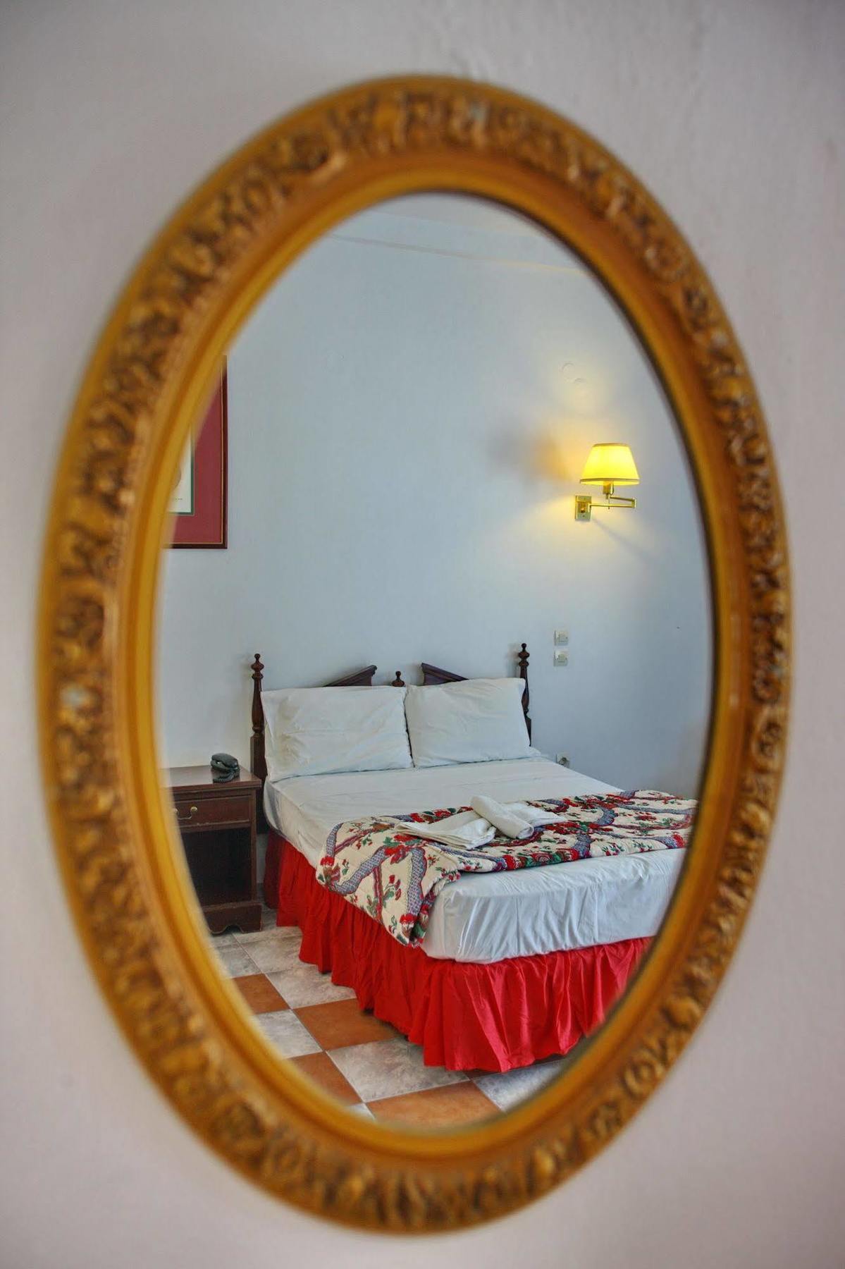 Hotel Dolphin Skopelos Town