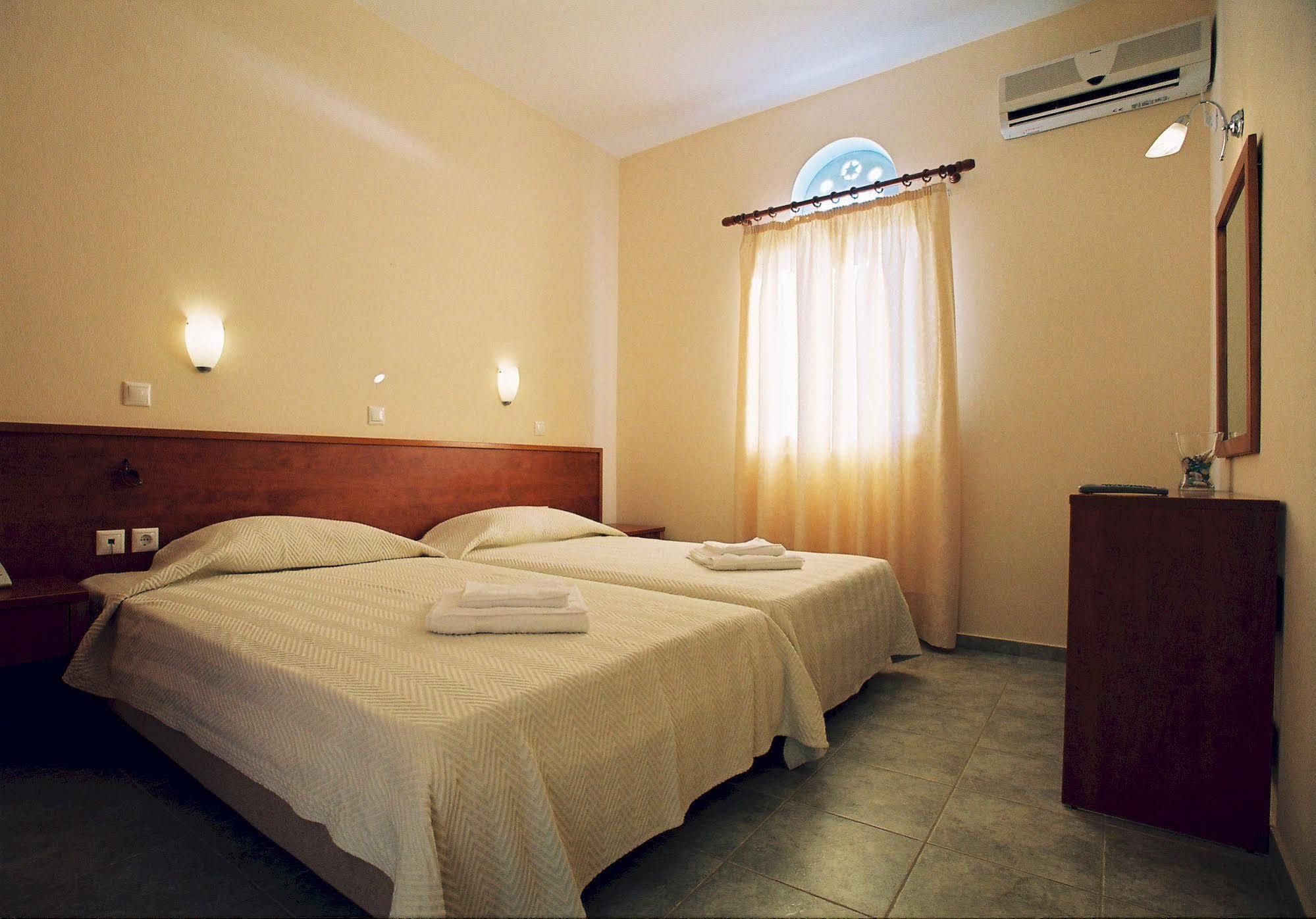 Anemologio Aparthotel 2*