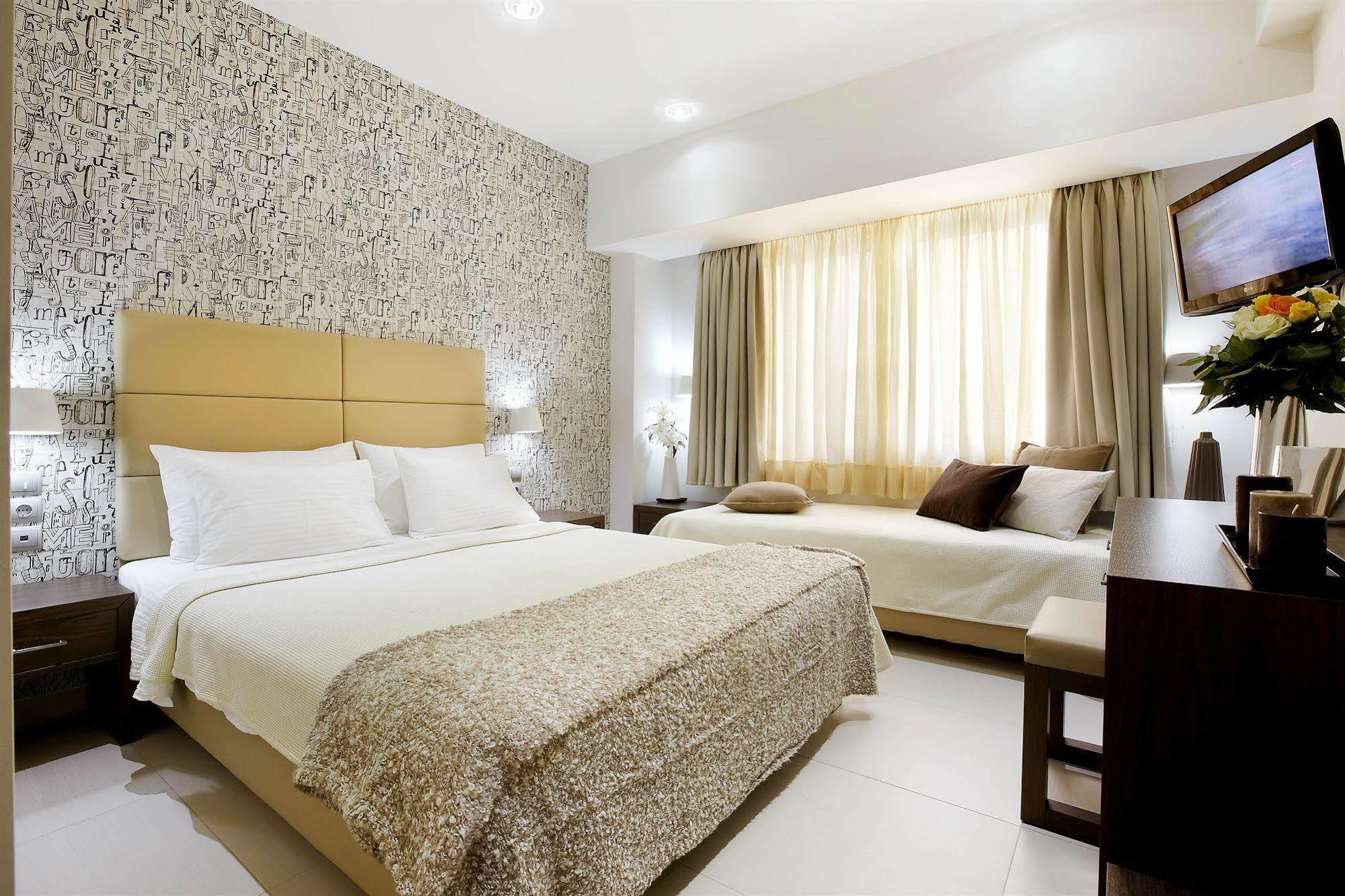 Phidias Hotel 2*