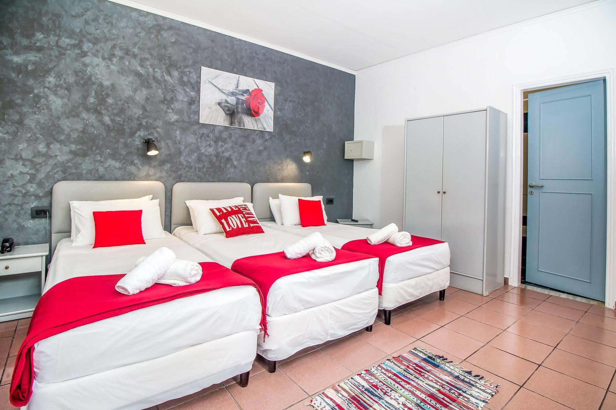 Kahlua Aparthotel 2*