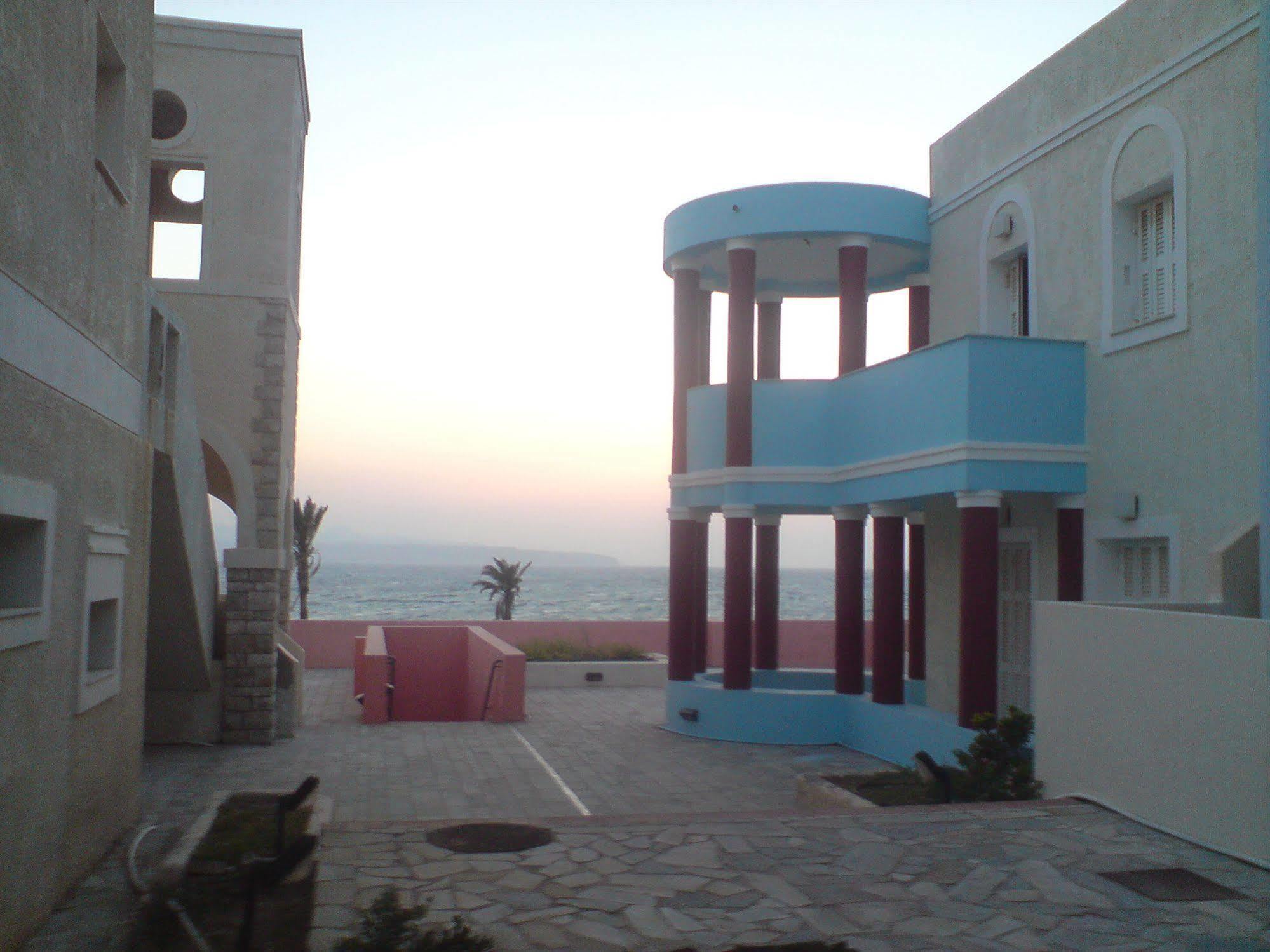 Dionysos Authentic & Village Aparthotel