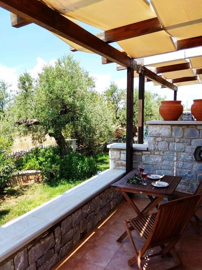 Holiday home Atha-tina:traditional Stone Homes Agios Nikolaos (Mani)
