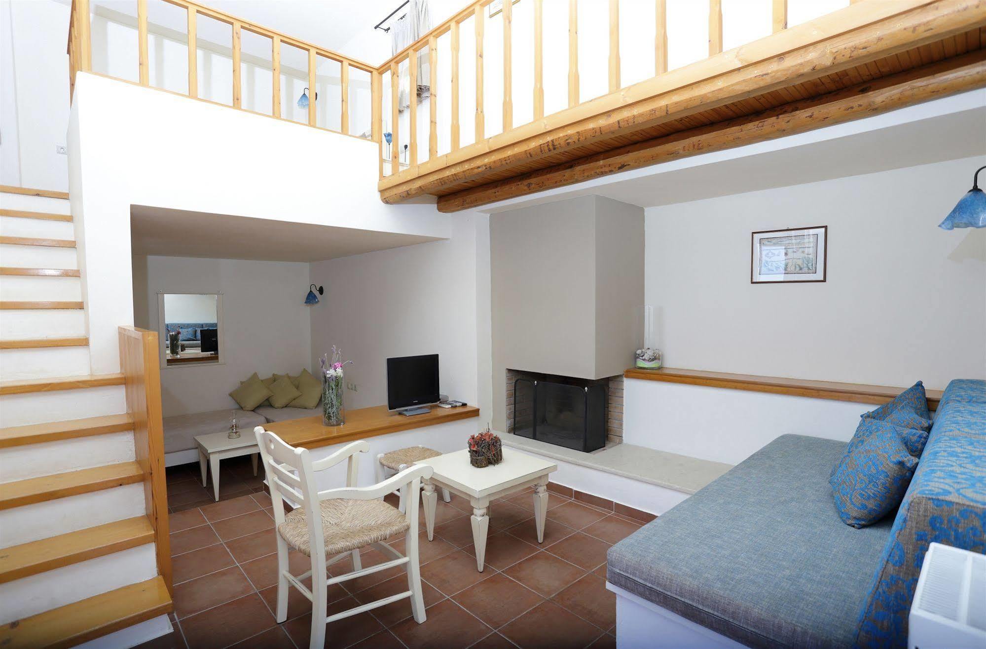 Hotel - Mourtzanakis 3*