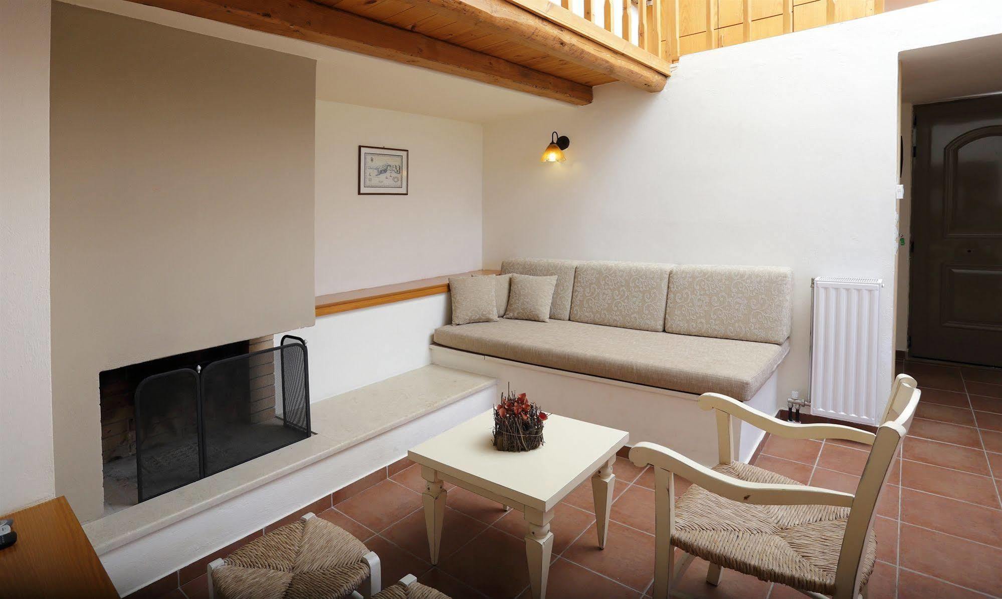 Hotel - Mourtzanakis 3*