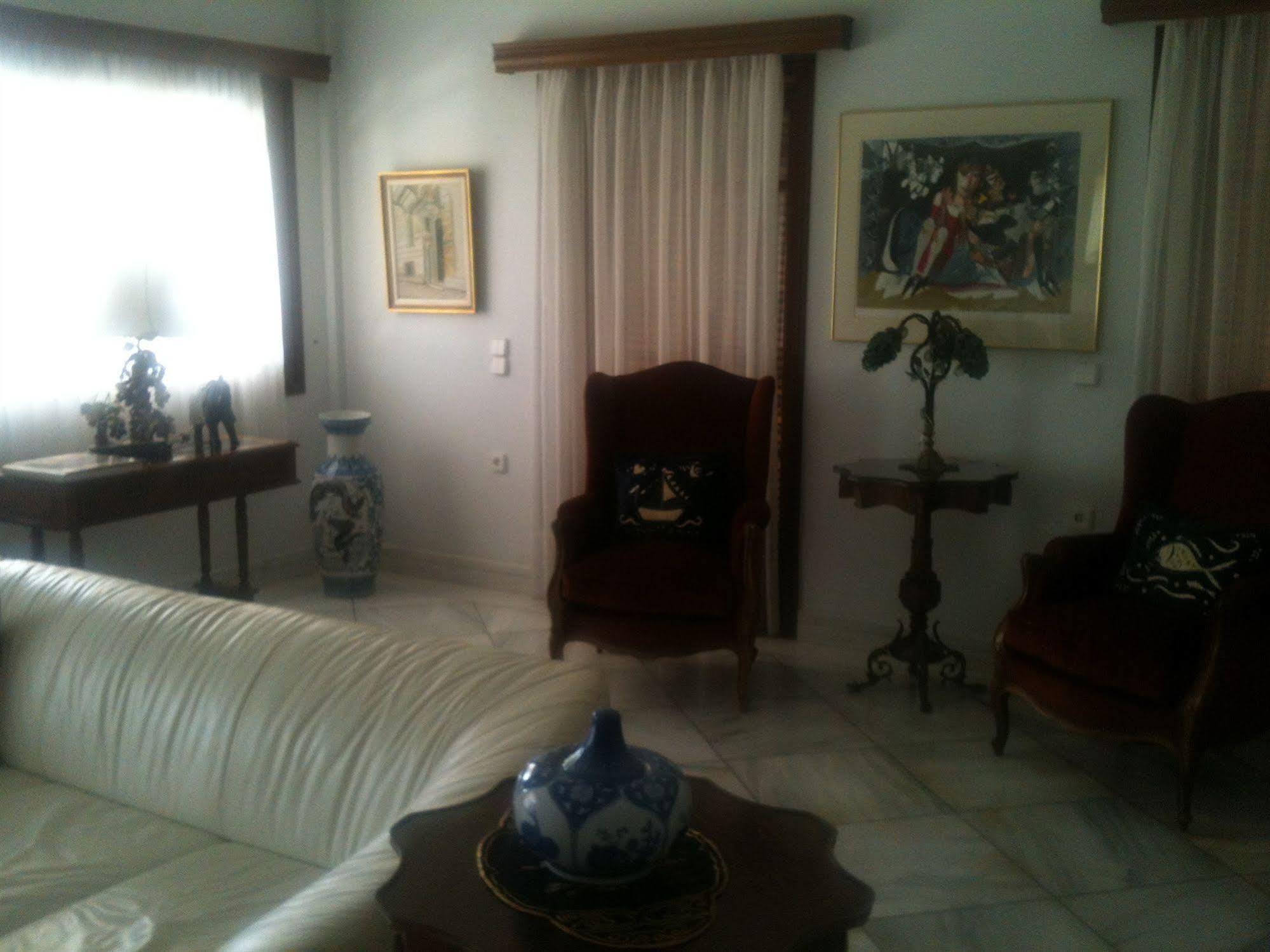 House 3* Kandia