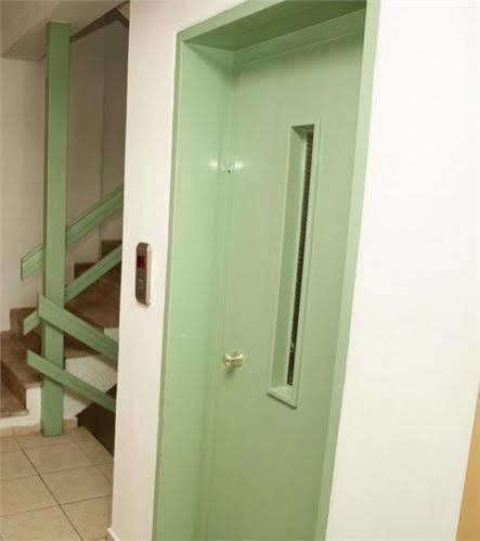 Haris Aparthotel 3*