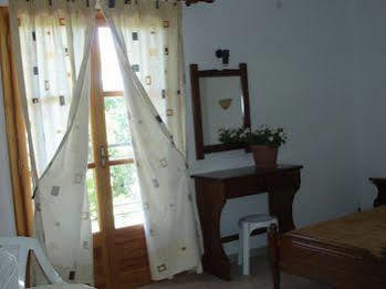 Hellen Apartment *