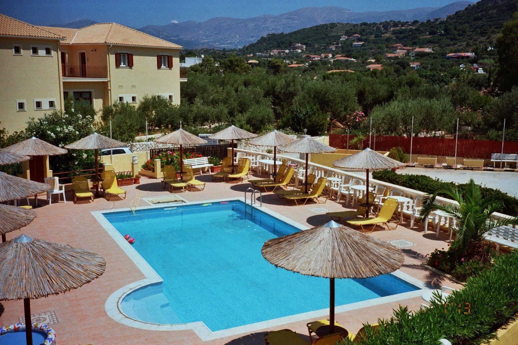 Ionian Apartment *