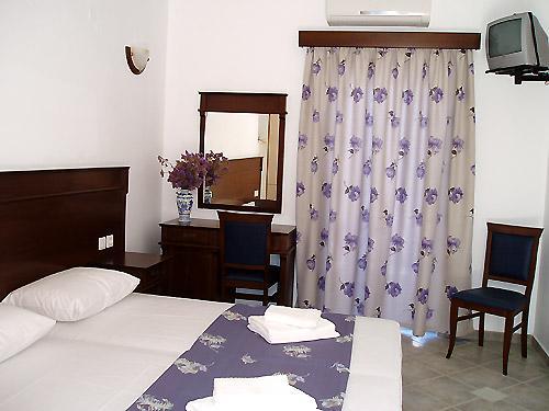 Rita's Place Hotel Chora (Ios)