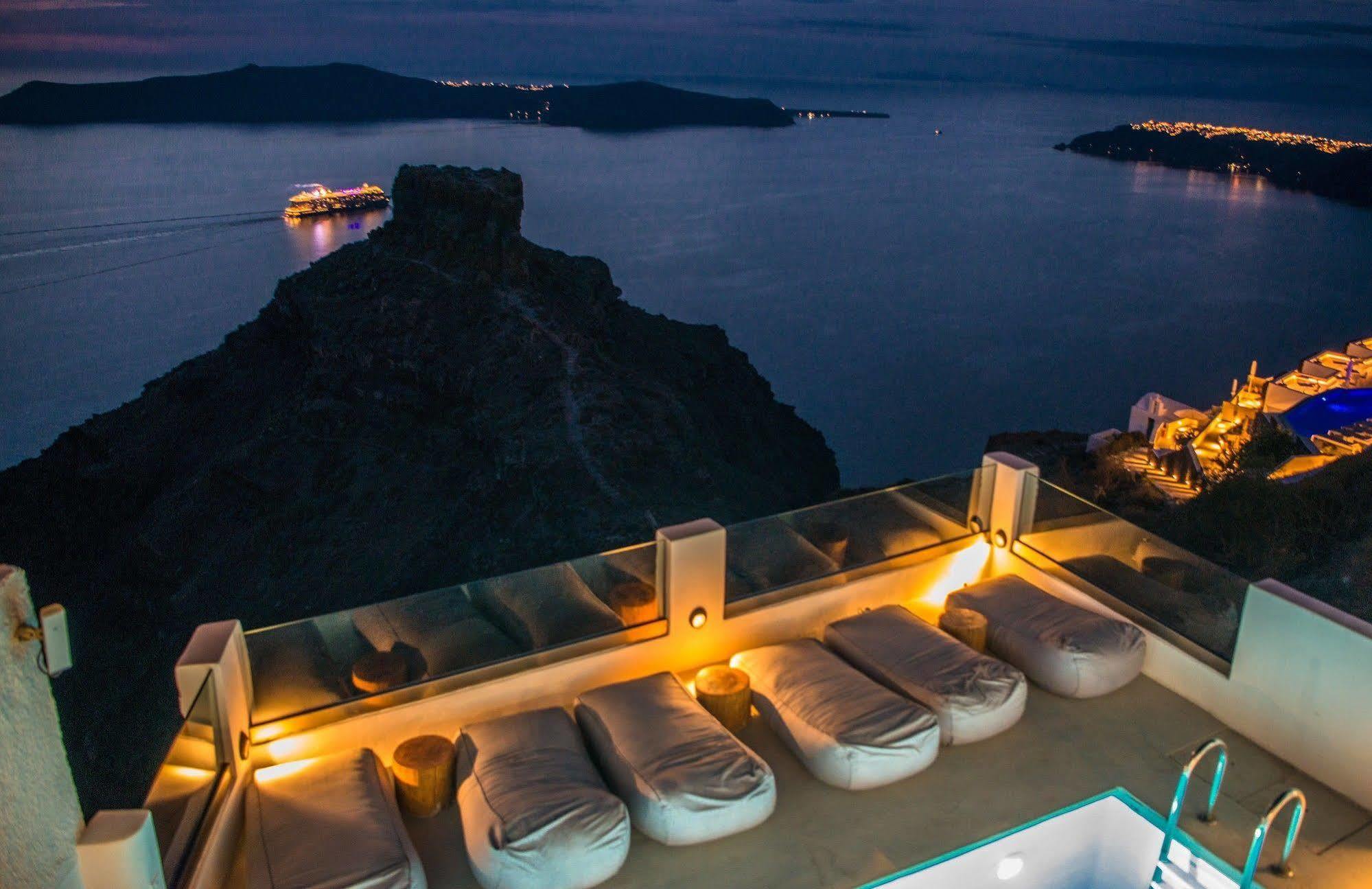 Sunny Hotel Imerovigli (Santorini)