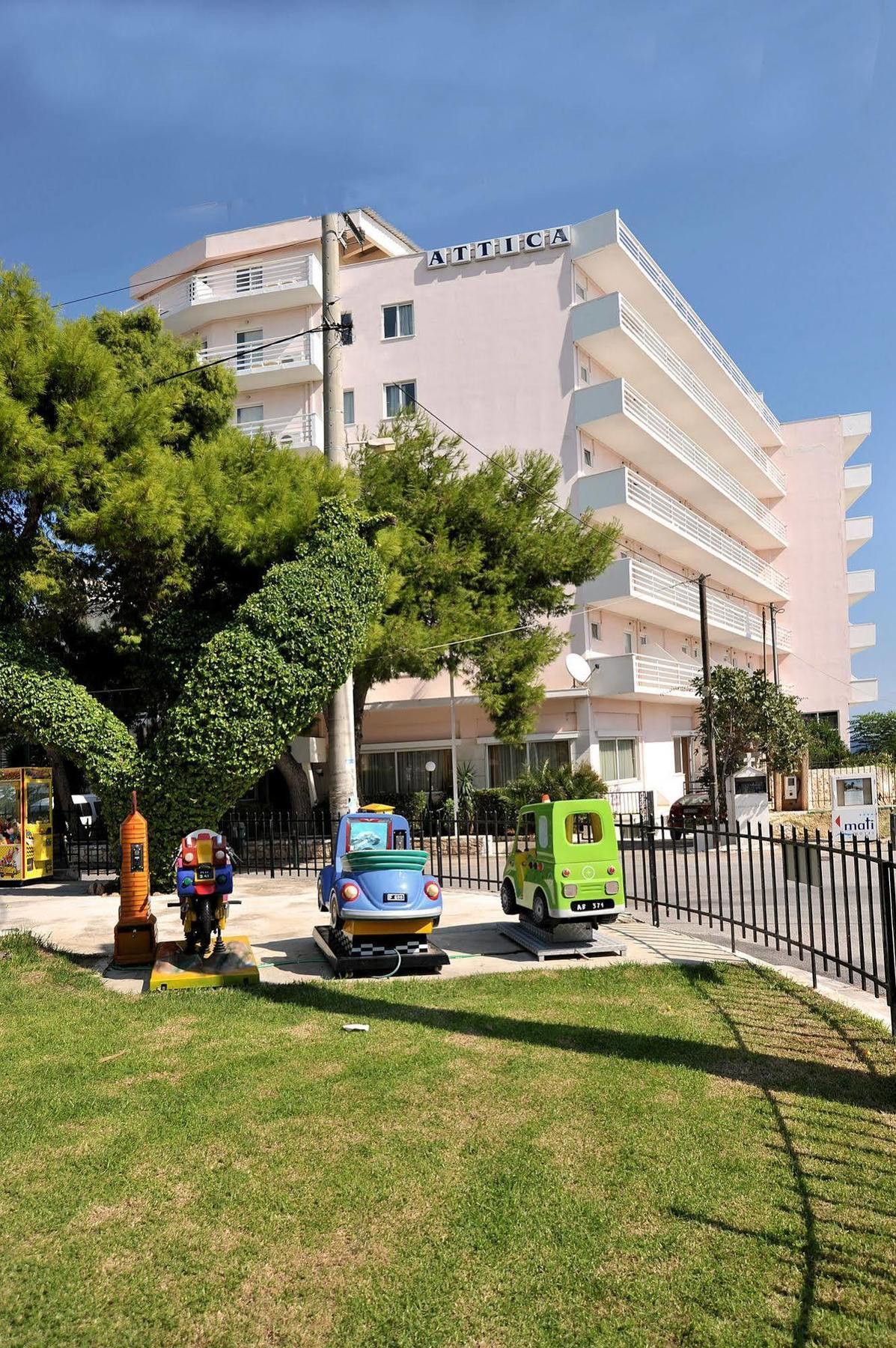 Hotel Attica 3*