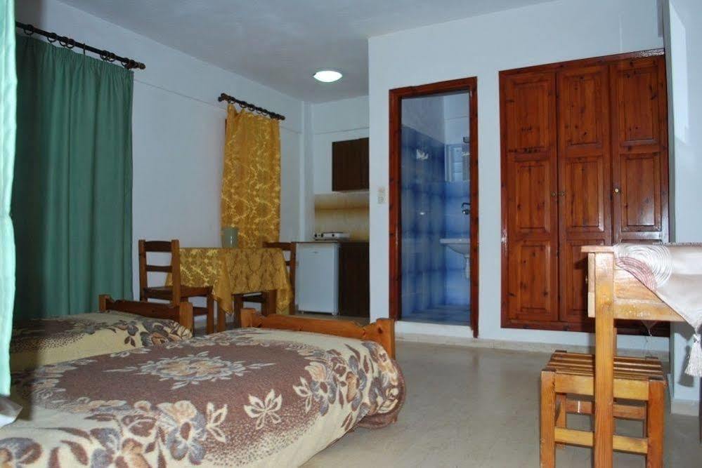 Koula Aparthotel