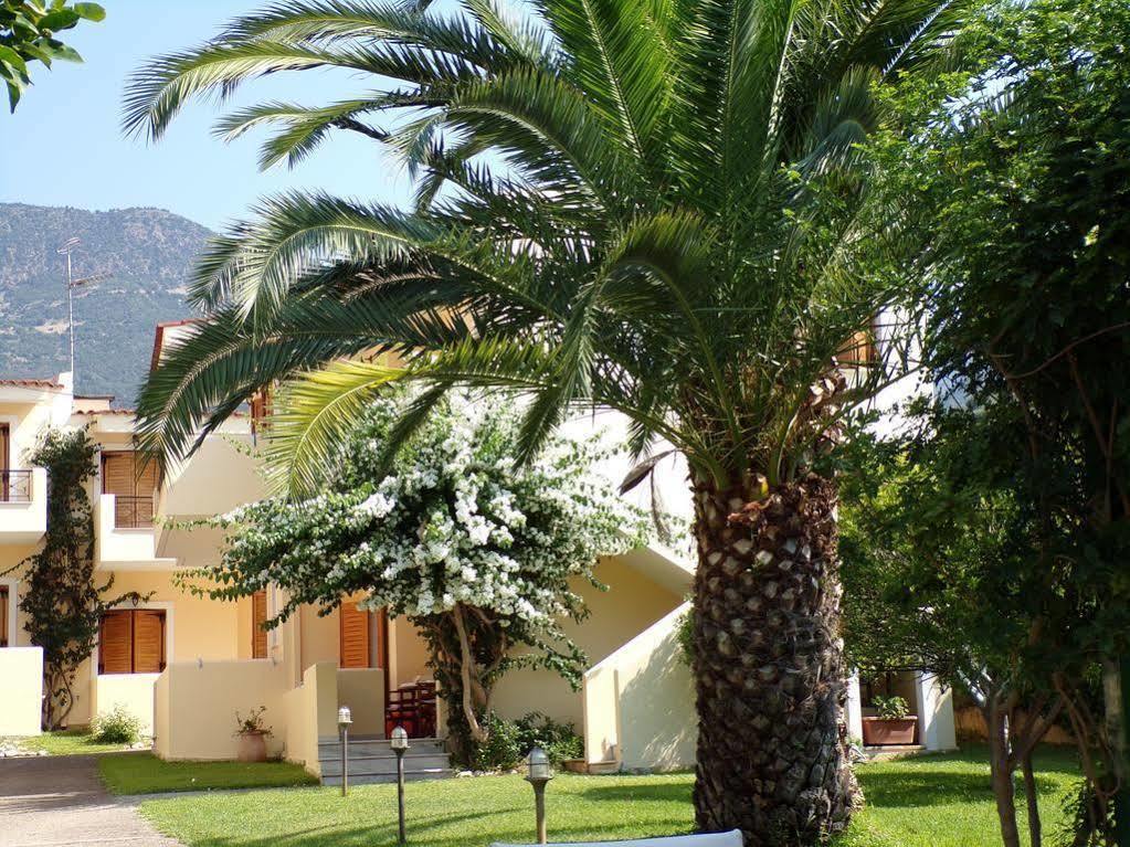 Le Due Sorelle 3* Spilia (Central Greece)